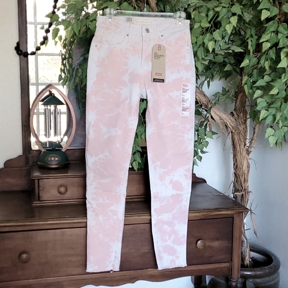 Levi's 721 High rise skinny in pink & white tie dye jeans.